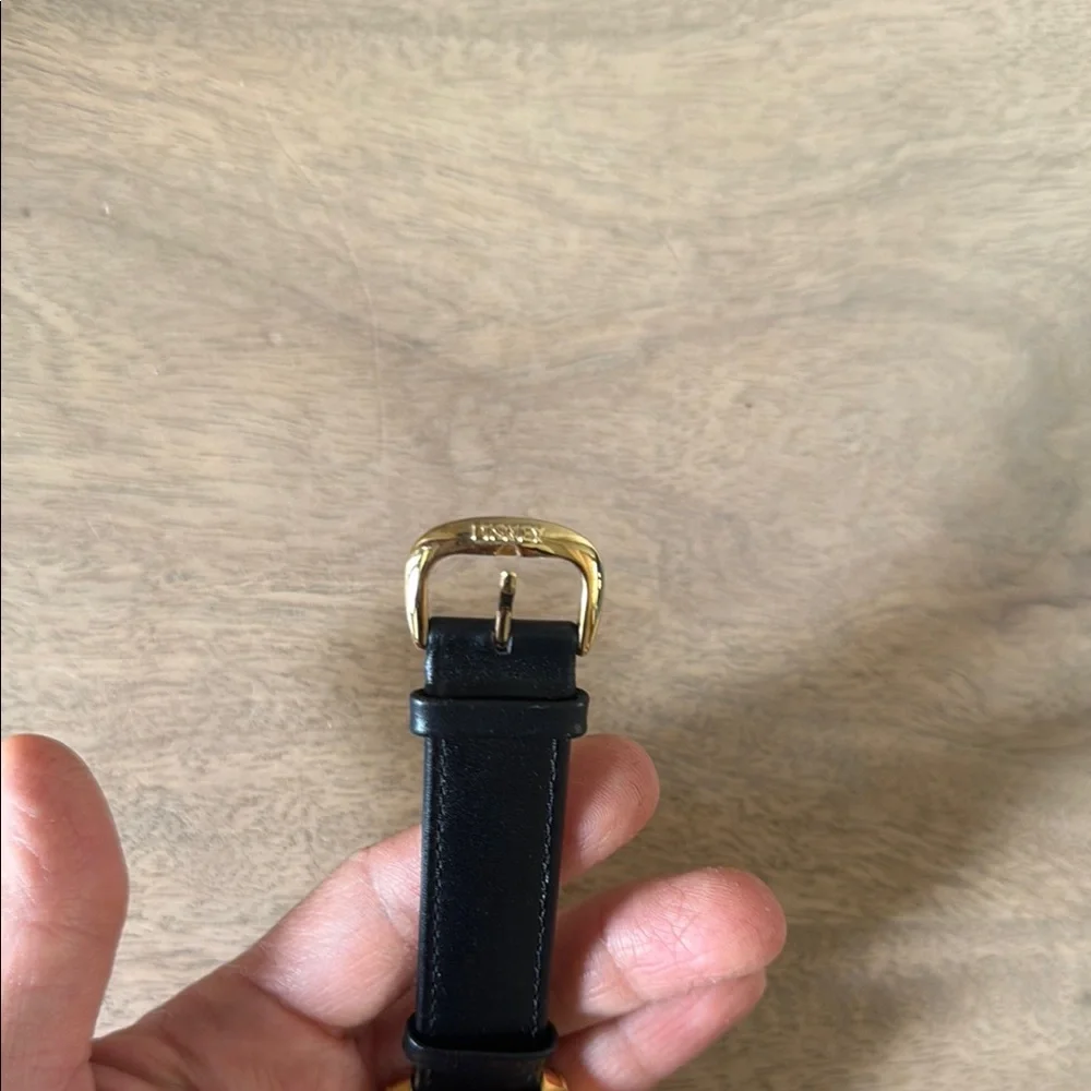 NEW 15th Anniversary Limited Edition (346/1000) Roger Rabbit Black/Gold Watch - Picture 6 of 6